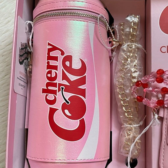 Women’s skinnydip Cherry Coke pink handbag and wallet gift set - Picture 3 of 13